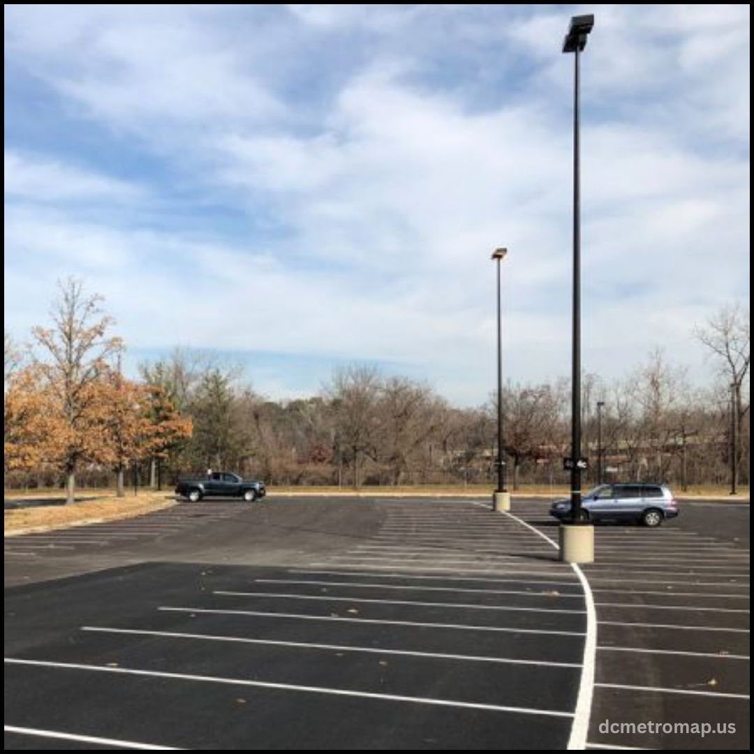 DC Potomac Ave Metro Parking
